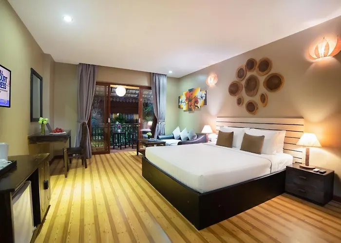 ホテル Adventure Siemreap シェムリアップ